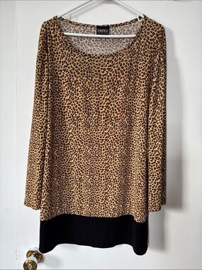 Baranda Leopard-Print Long Sleeve Top with Black Hem